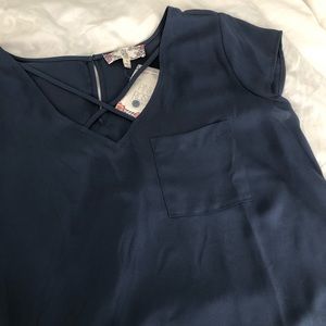 NWT! Pink Rose cap sleeve blouse